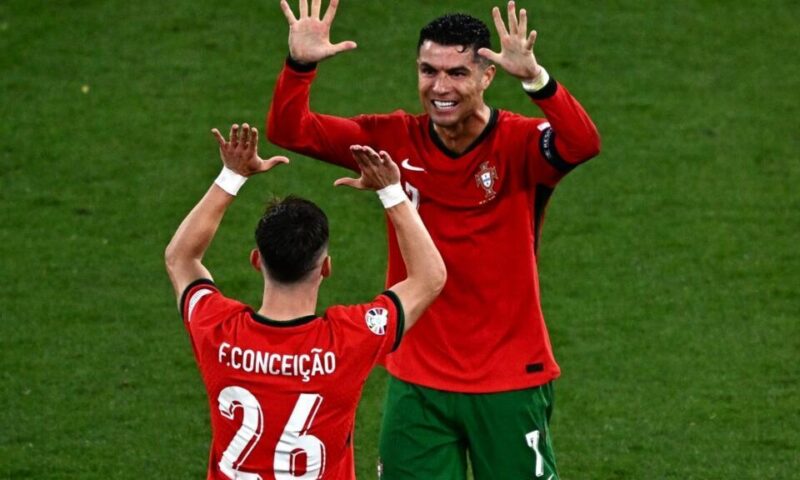 رونالدو ومودريتش يكتبان التاريخ في كأس العالم… لكن هل أصبحا عبئا على منتخبيهما؟