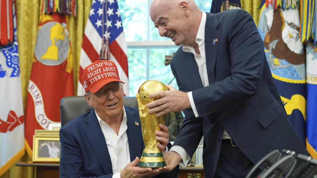 الفيفا يرفع إيقاف مهاجم المنتخب الأمريكي فولارين بالوغون بعد اتصال ترامب بإنفانتينو