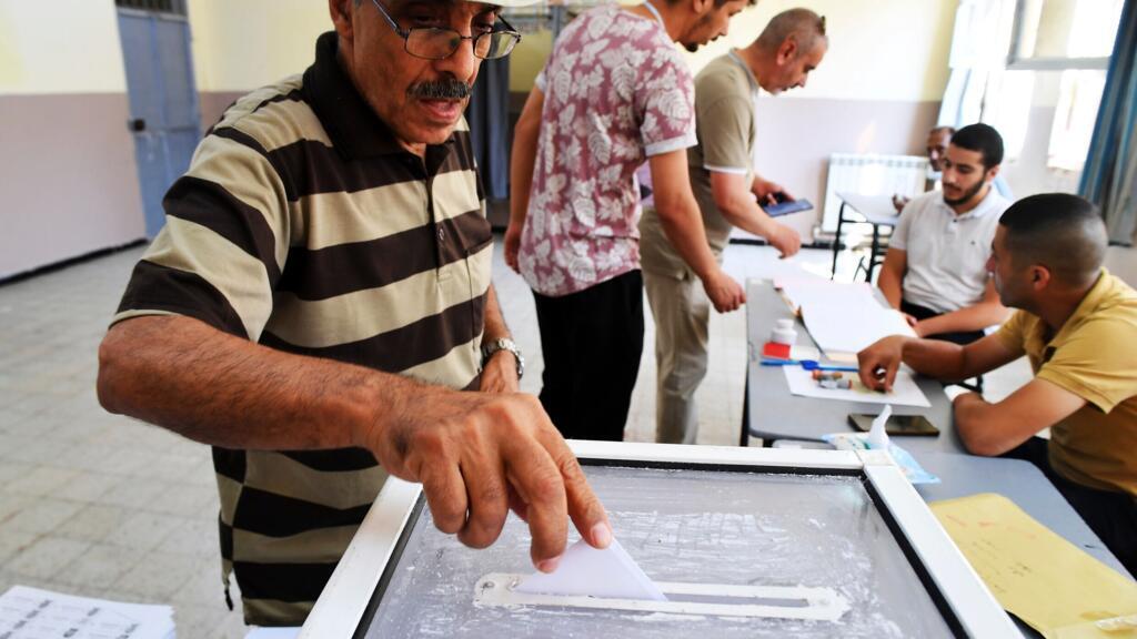 انتخابات تشريعية في الجزائر رهانها الوحيد نسبة المشاركة