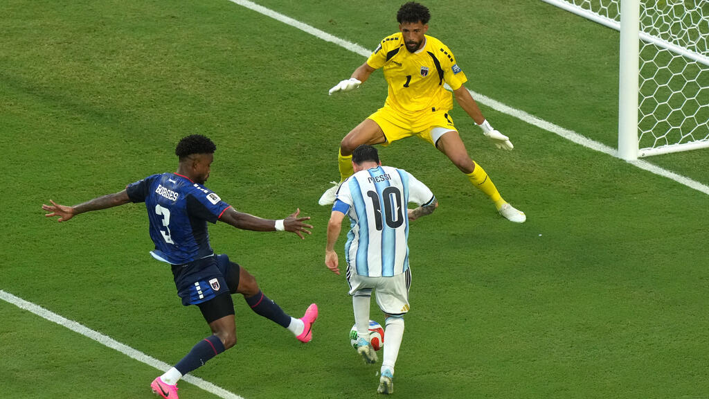 الأرجنتين ضد سويسرا في كأس العالم 2026: من يوقف زحف ميسي؟ توقيت المباراة والقنوات الناقلة