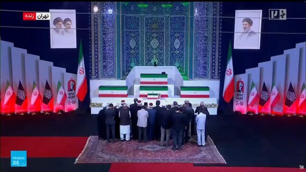 جثمان خامنئي في مصلّى طهران.. استعدادات لأكبر مراسم تشييع في تاريخ إيران الحديث
