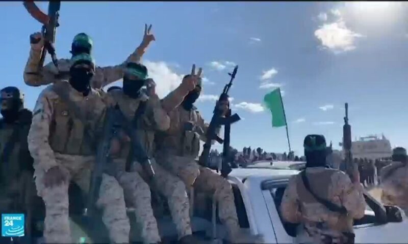 حماس تحلّ حكومتها في غزة بعد عشرين عاما من حكم القطاع