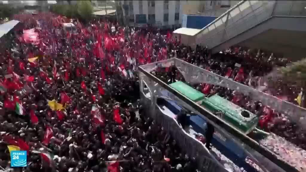 في اليوم الثالث من تشييعه.. نعش علي خامنئي يجوب طهران وسط رسائل سياسية ودعوات للثأر
