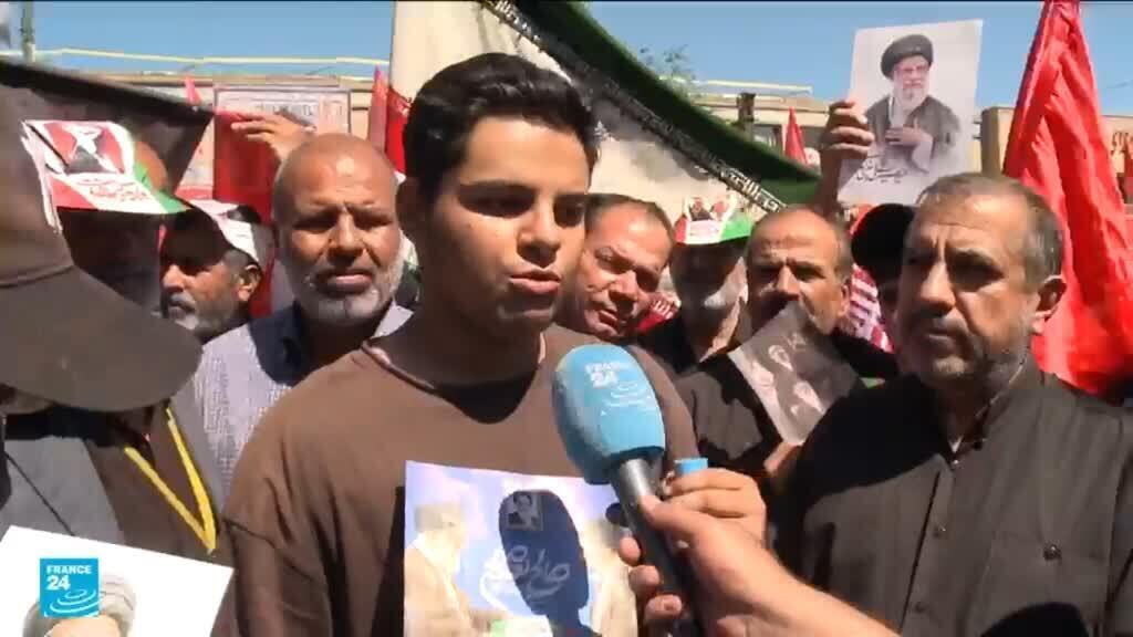 الشباب الإيراني يدعو للثأر والانتقام من قتلة المرشد الأعلى السابق علي خامنئي