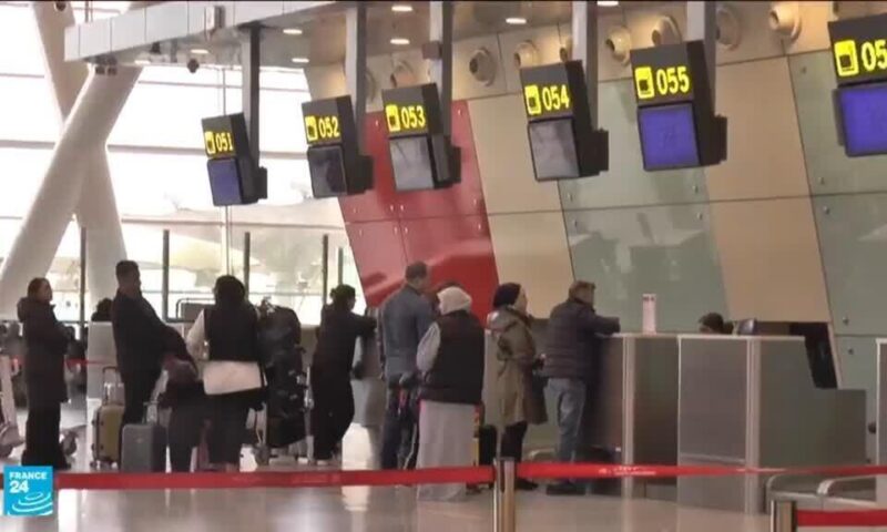 بعد 15 شهرا من الفتور، الجزائر تُعيد سفيرها إلى مالي وتفتح أجواءها أمام الطائرات المالية