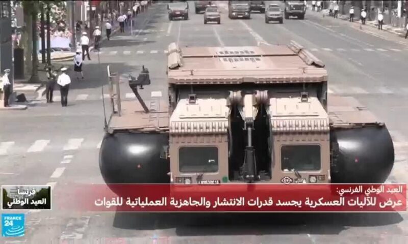 العرض العسكري بباريس: عرض المروحيات والقوات البرية والأسلحة الثقيلة