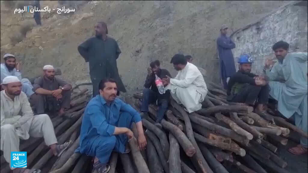 مقتل 34 شخصا على الأقل في انفجار بمنجم فحم في باكستان