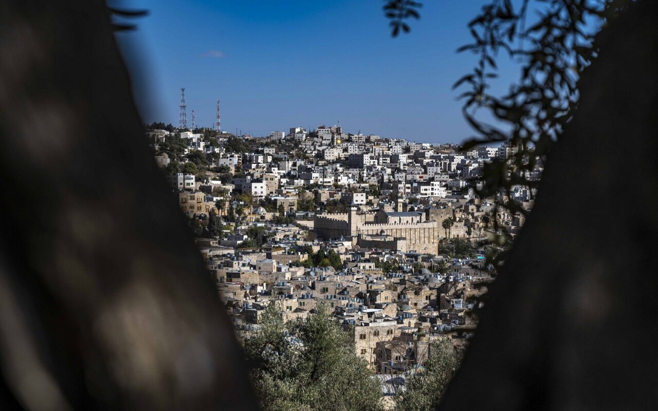 الاحتلال يصنف 140 موقعا أثريا في الخليل مواقع “إسرائيلية”
