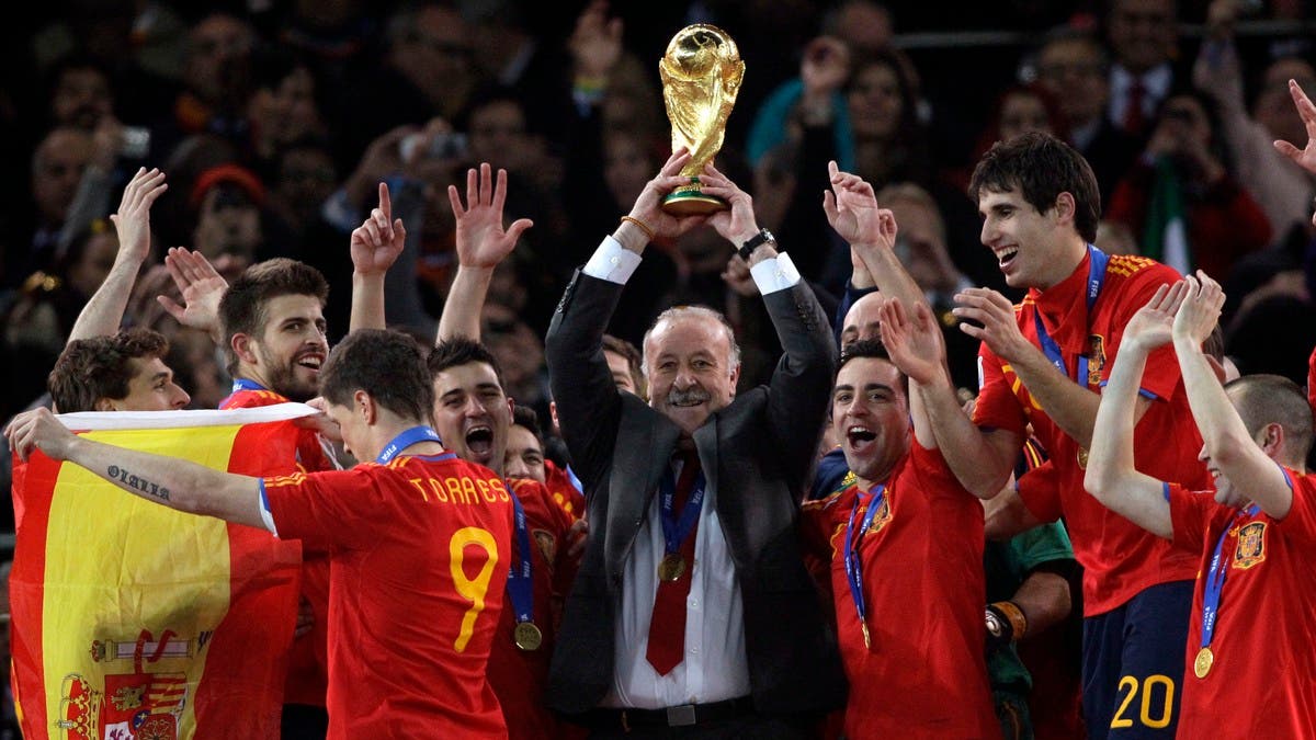 ديل بوسكي بطل العالم 2010 يحذر إسبانيا: الأرجنتينيون “مزعجون”