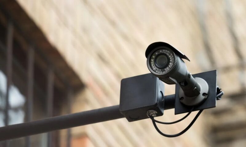 الذكاء الاصطناعي قد يتعرف عليك من طريقة مشيك