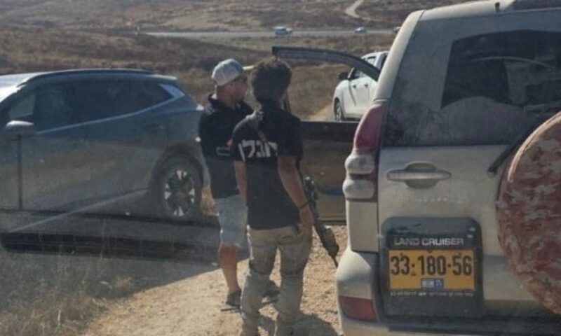 نائب أميركي ومرشح رئاسي محتمل يقول إنه احتُجز على يد مستوطنين في الضفة