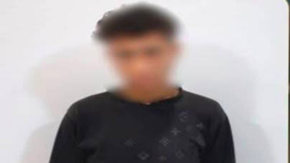 “الشهادة وكارنيه النقابة هدية”.. سقوط مزور الشهادات الجامعية في مصر