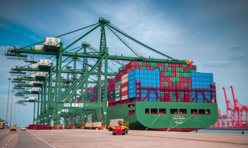 السعودية تقتنص 55% من فائض تجارة الدول الخليجية مع اليابان في النصف الأول