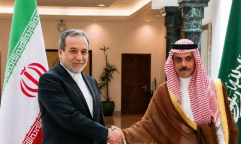 الخارجية الإيرانية: الأمير فيصل بن فرحان وعباس عراقجي بحثا تطورات المنطقة