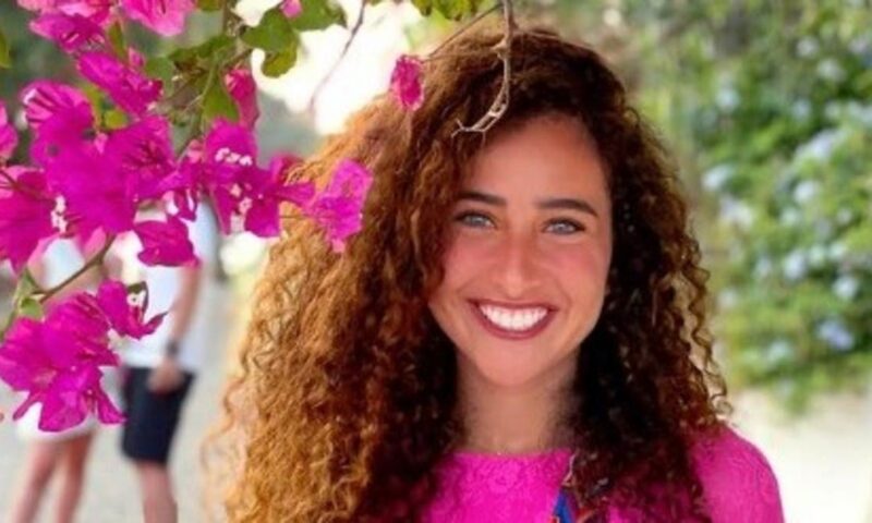 بعد سرقة لوحات فنان روسي.. إلزام مصممة مصرية بتعويض 2 مليون جنيه