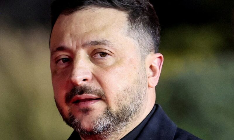 زيلينسكي: هاجمنا منشآت نفطية وهدفاً عسكرياً روسياً