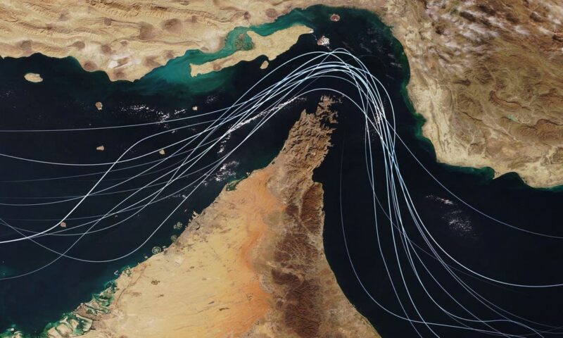 الولايات المتحدة: أكثر من 8 ملايين برميل نفط عبرت هرمز بحماية عسكرية