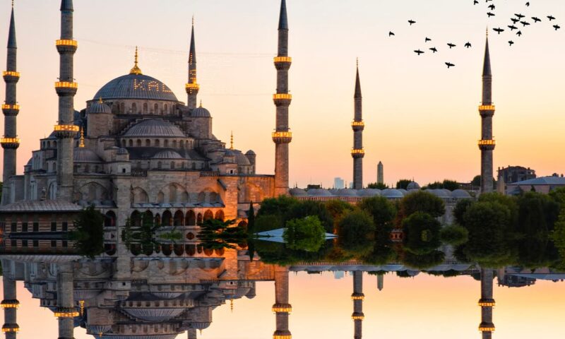 تركيا.. تحقيقات بعد تسمم جماعي لسياح روس