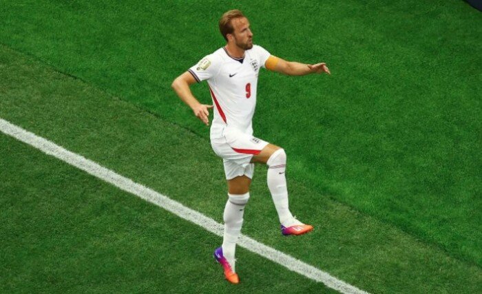هاري كين ينفرد بإنجاز تاريخي مع منتخب إنجلترا قبل مواجهة الأرجنتين في كأس العالم