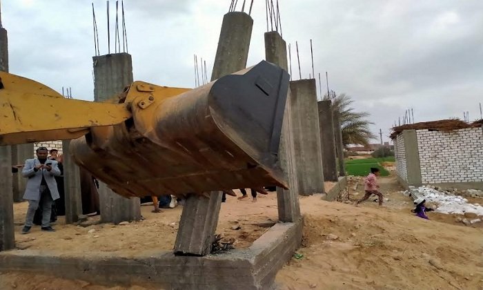 إحالة 15 موظفًا للمحاكمة التأديبية بسبب مخالفات بناء وتعديات على أراضٍ زراعية في القاهرة