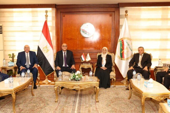 رئيس هيئة قضايا الدولة يزور رئيسة النيابة الإدارية لتهنئتها بالمنصب الجديد