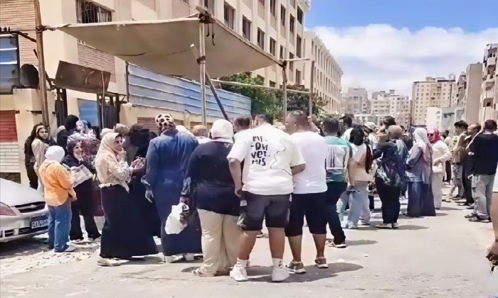 تباين آراء طلاب الثانوية العامة بالإسكندرية حول امتحان الإنجليزي.. والقطعة الأطول تشغل الطلاب
