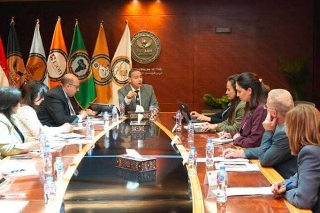 رئيس «الرقابة المالية» يبحث مع وفد البنك الدولي مستجدات تطوير سوق رأس المال