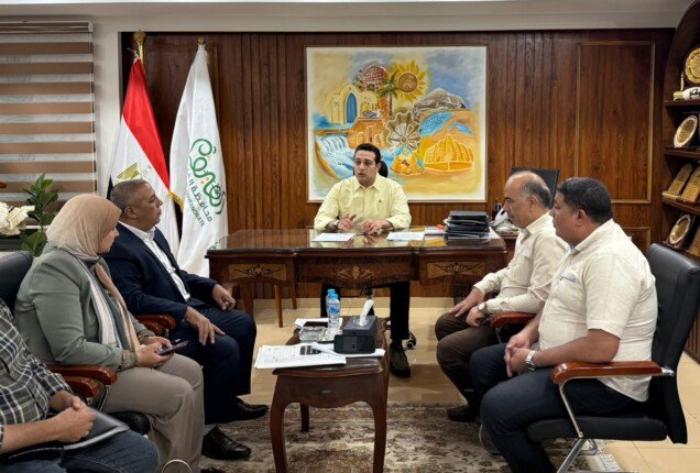 نائب المحافظ يتابع معدلات الإنجاز بملفي التصالح على مخالفات البناء والخطة الاستثمارية