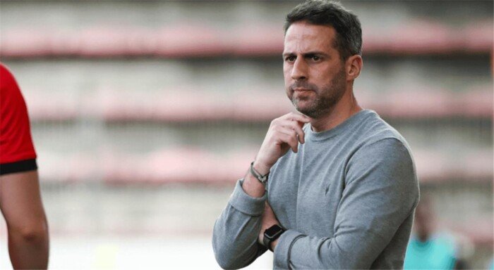 انفراجة جديدة.. «فيفا» ينهي أزمة يانيك فيريرا مع الزمالك بعد تسوية المستحقات