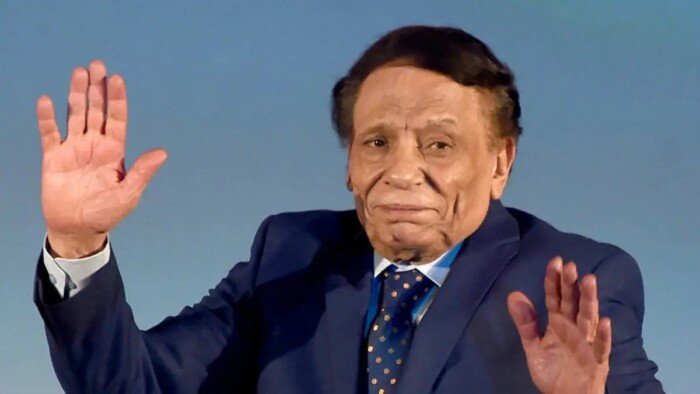 أبرزهم عادل إمام وشاروخان.. قائمة أغني نجوم التمثيل
