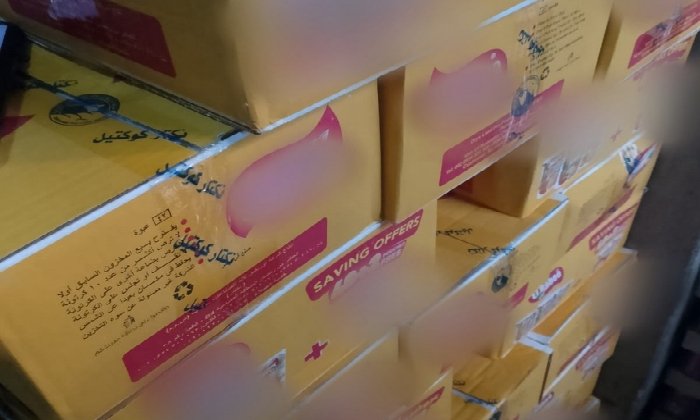 داخله 3 آلاف عبوة عصير ومشروبات طاقة.. ضبط مخزن سري لسلع مجهولة ببورسعيد