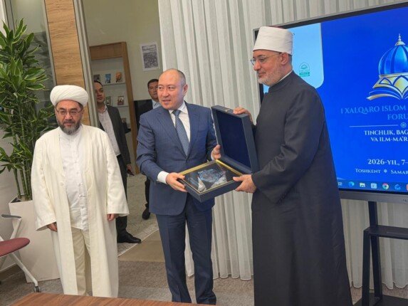 مفتي الجمهورية يؤكد عمق العلاقات المصرية الأوزبكية ويدعو إلى تعزيز التعاون