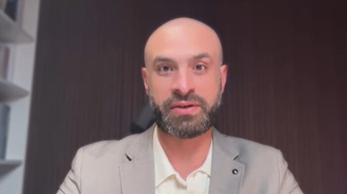 خبير ذكاء الاصطناعي: تحليل النصوص والصور والخوارزميات المتقدمة يدعم حماية الأطفال على المنصات