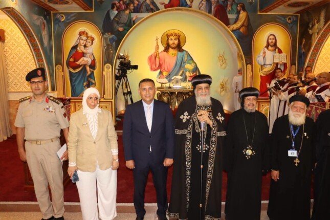 محافظ القليوبية يستقبل البابا تواضروس الثاني خلال افتتاح مجمع خدمات أغصان الزيتون بمدينة العبور