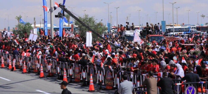 بث مباشر وصول بعثة منتخب مصر إلى العلمين وسط استقبال حافل بعد إنجاز كأس العالم
