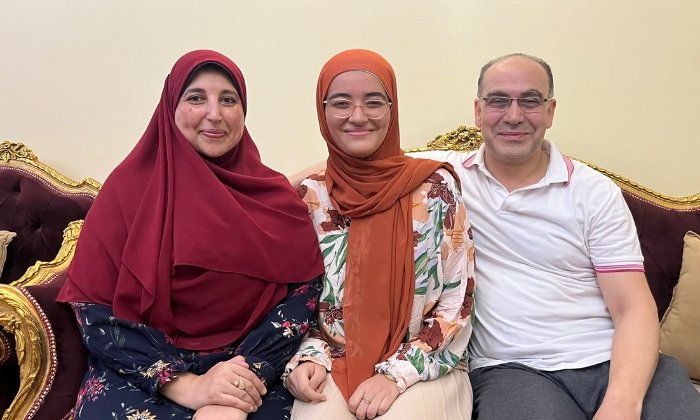 «سما المسلماني» الأولى على الثانوية الأزهرية: بركة القرآن سر تفوقي.. ومكالمة شيخ الأزهر فرحتني