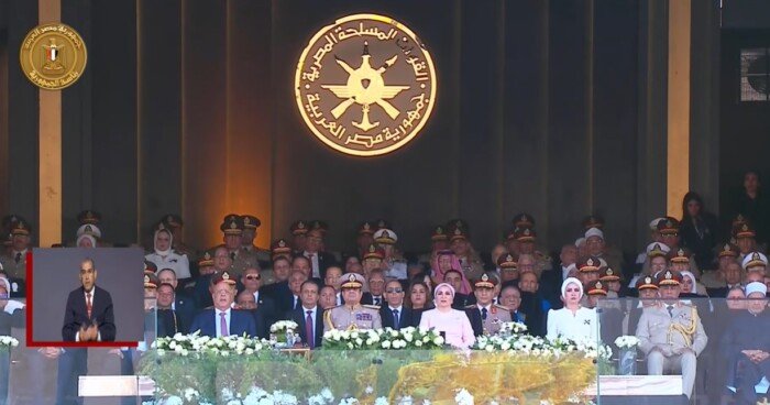«من العبور حتى النهوض».. الرئيس السيسي يشهد فيلما تسجيليا يوثق مسيرة الدولة المصرية