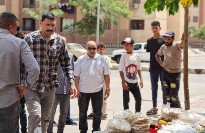 إزالة الإشغالات ومصادرة البضائع في حملة مكبرة بالعبور الجديدة
