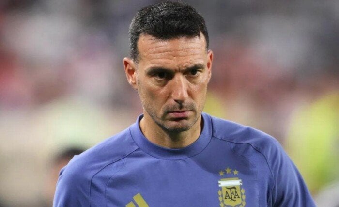 مدرب الأرجنتين ينتقد جدول كأس العالم قبل مواجهة مصر: «نحتاج إلى مزيد من الراحة»