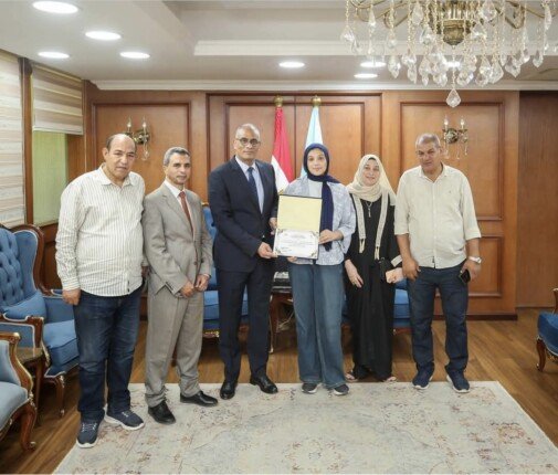 محافظ كفر الشيخ يكرم أوائل الشهادة الإعدادية 2026.. ويؤكد: المتفوقون هم المستقبل