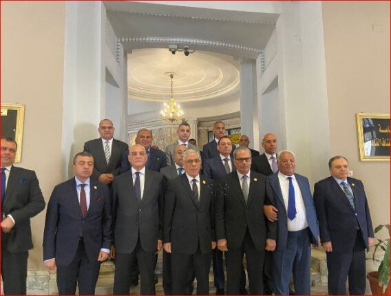 لتهنئته بالمنصب الجديد.. رئيس محكمة استئناف القاهرة يستقبل النائب العام