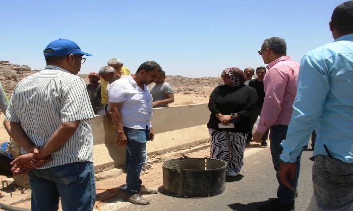 استجابة لمطالب الأهالي.. محافظ أسوان يدعم إنارة طريق السد العالي شرق بـ5.5 مليون جنيه