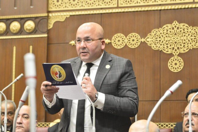 إبراهيم عيسى يشيد بالاستقبال الحاشد للمنتخب ويؤكد: مشهد يجسد الفخر الوطني
