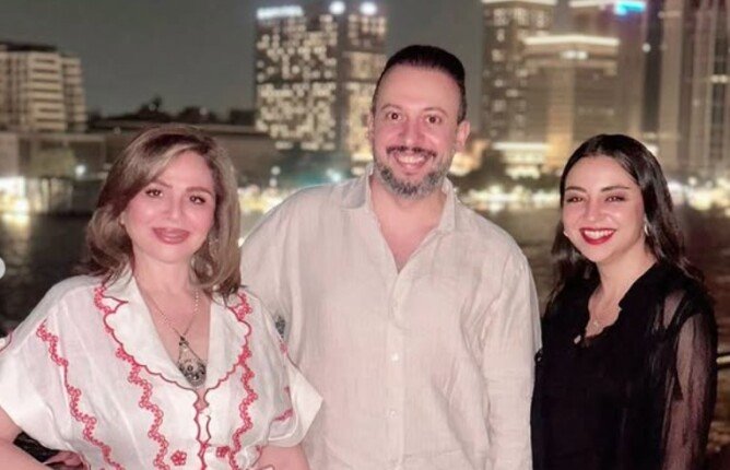 رفقة أبطال «حين يكتب الحب».. إلهام شاهين تسرق الأنظار في أحدث ظهور