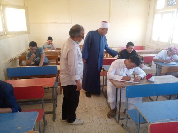 انطلاق امتحان «التوحيد» لطلاب الثانوية الأزهرية 2026 شعبة العلمي