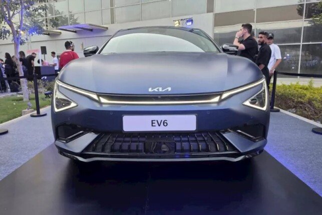 أداء خارق وتصميم رياضي.. تفاصيل طرح كيا EV6 GT لأول مرة في مصر