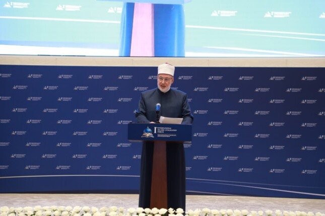 في منتدى الحضارة الإسلامية بأوزبكستان.. الضويني يؤكد دور الإسلام في نشر السلام والتسامح