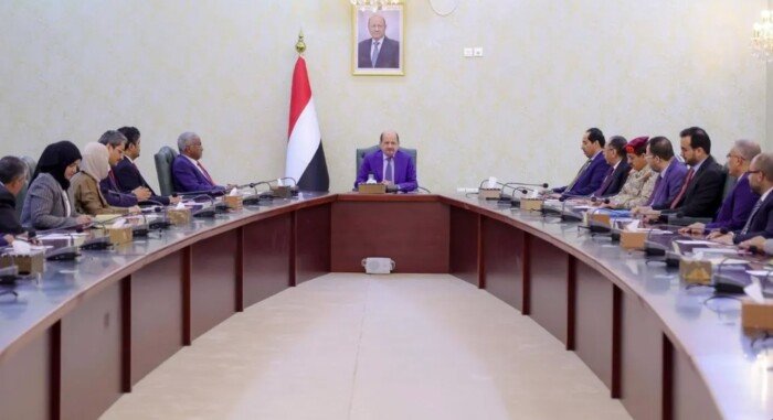 رئيس وزراء اليمن: الحوثيون أفشلوا جهود السلام.. وأي اعتداء سيواجه بإجراءات حازمة