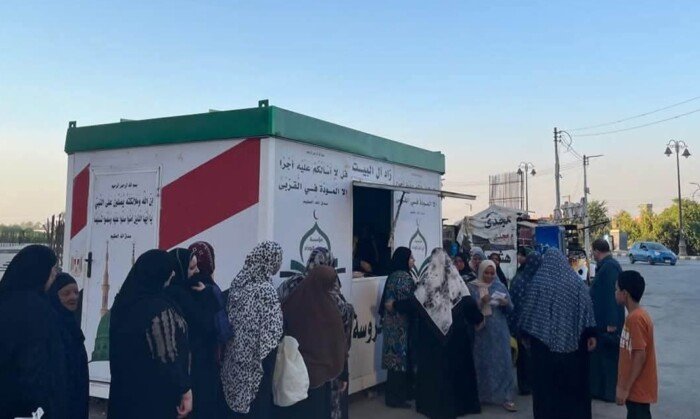 1000 وجبة ساخنة يومياً للأسر الأولى بالرعاية ضمن مبادرة «زاد آل البيت» ببني سويف