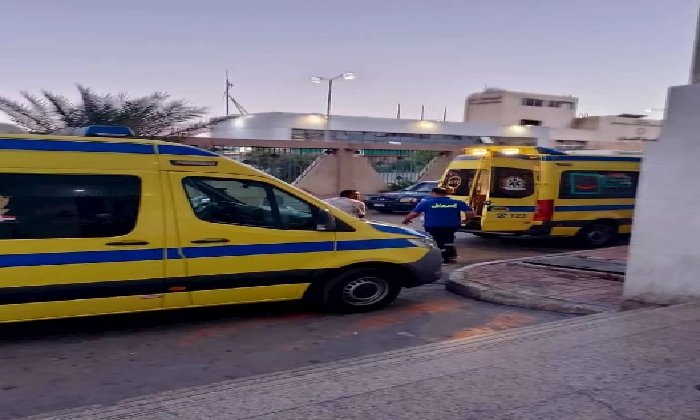 إصابة 10 أشخاص في تصادم تريلا بأتوبيس شركة أعلى كوبري 27 غرب الإسكندرية